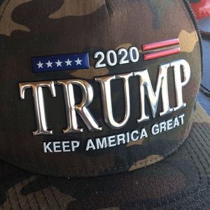 Donald Trump 2020 hat. keep America great again.